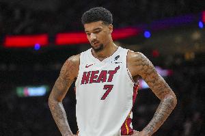 攻防一体！韦尔28分钟15中8拿到20分14板2断1帽 正负值+17